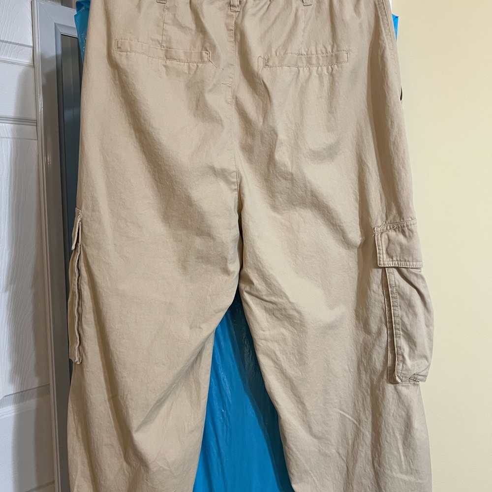 Abercrombie & Fitch Tan Cargo Pants Relaxed Fit